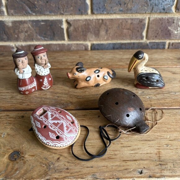 Vintage Ocarinas South American Peruvian Pottery Whistles Clay Lot Of 5 REPAIRS - Picture 1 of 16